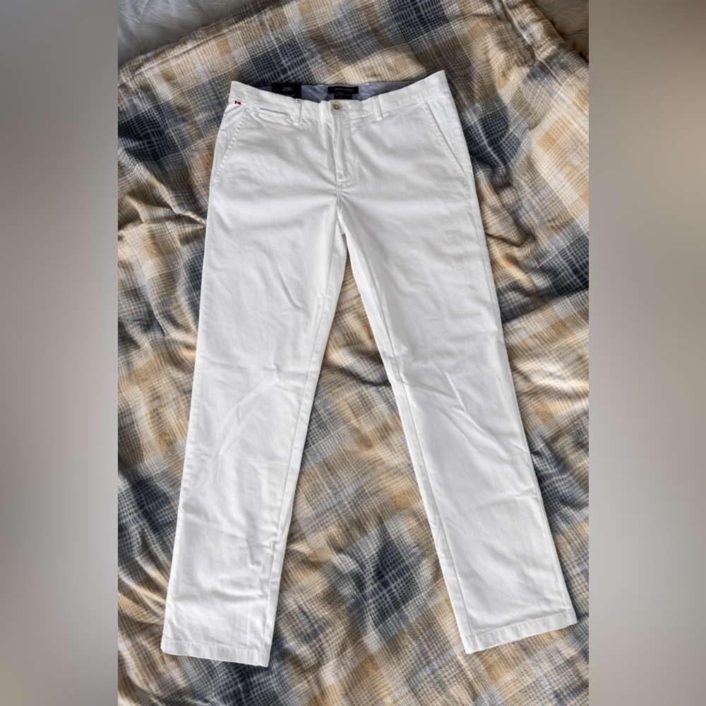 Tommy Hilfiger Men’s White Chino Dress Pants Brand New